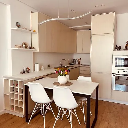 Madalin Seaside Apartamento